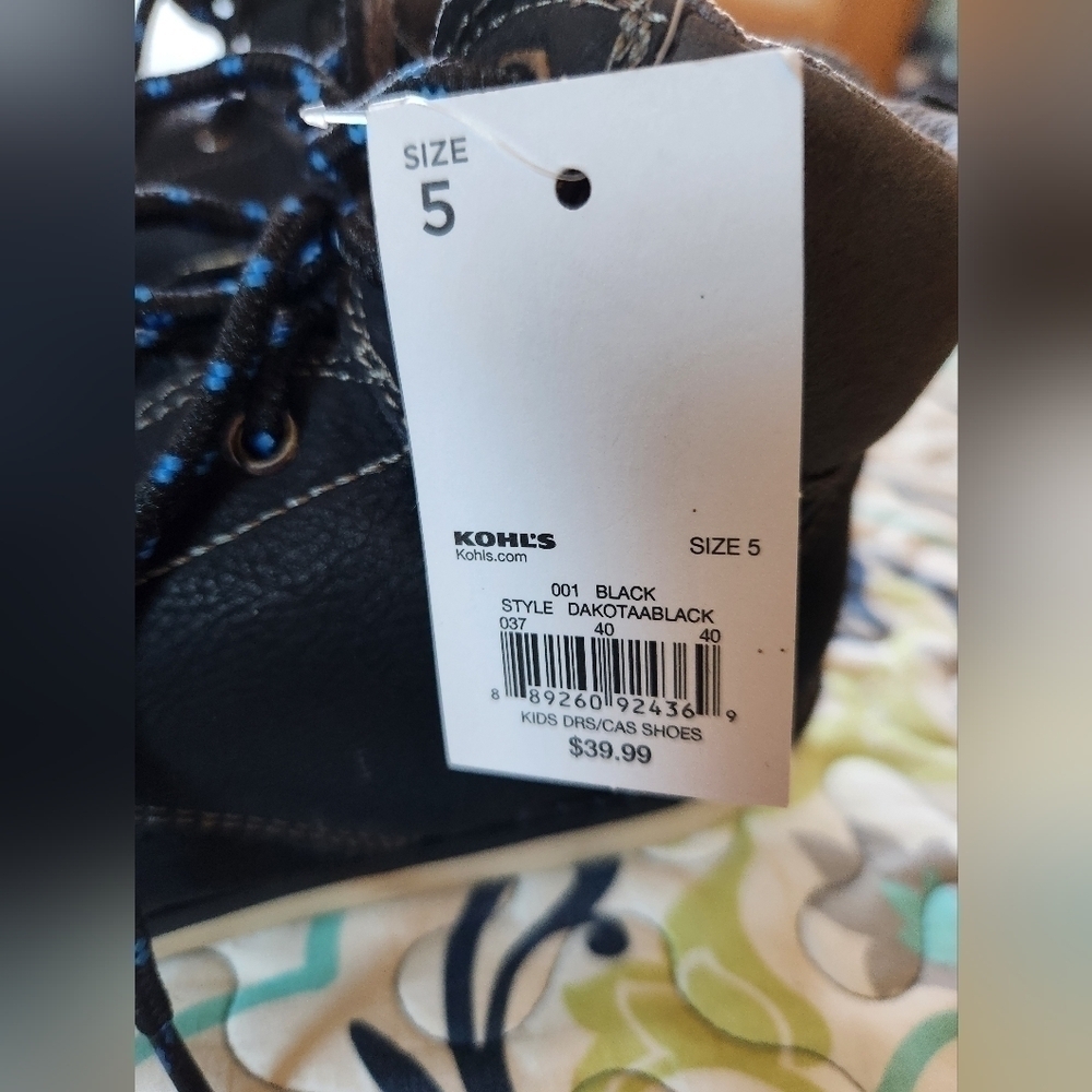 Nwt Boys sonoma boots - Picture 2 of 8